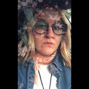 Meet your Posher, Christy